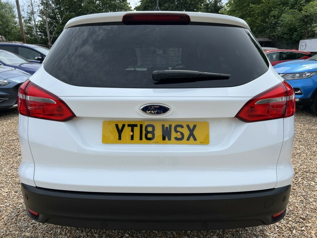 Ford Focus 1.5 Tdci Zetec Edition YT18WSX White #4