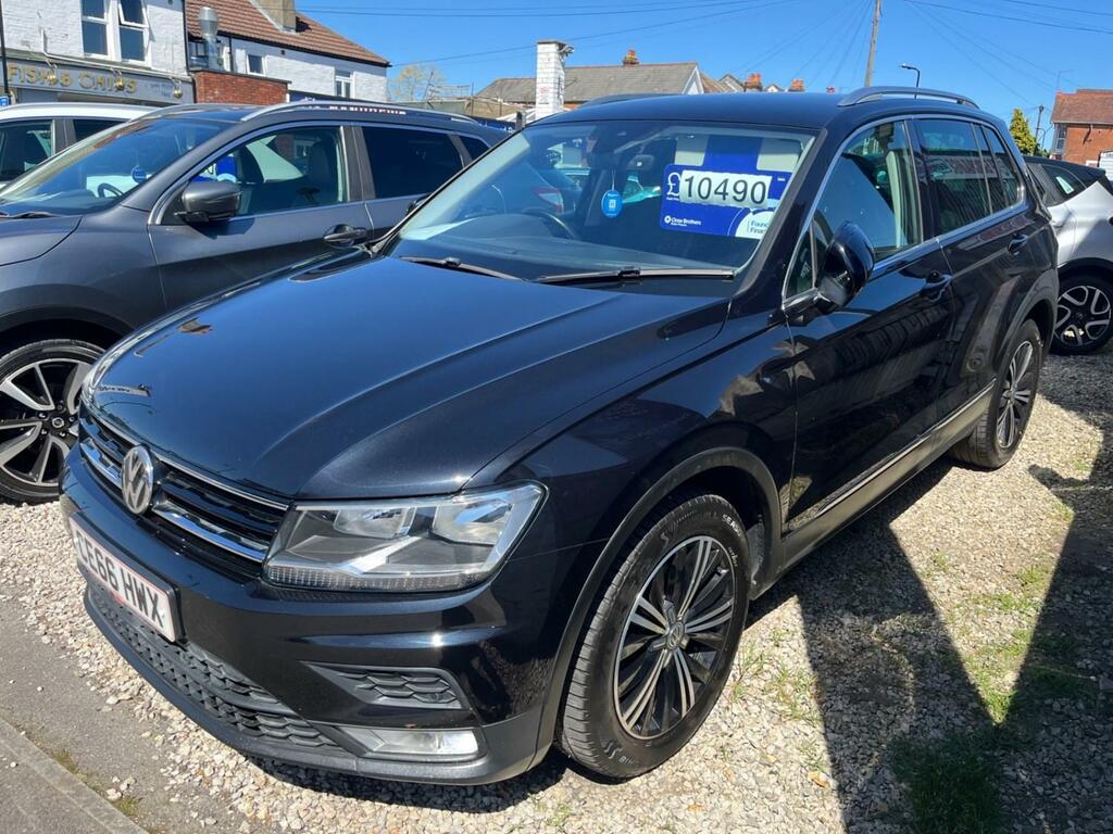 Volkswagen Tiguan 2.0 Tdi 150 4Motion Se Nav CE66HWX Black #3