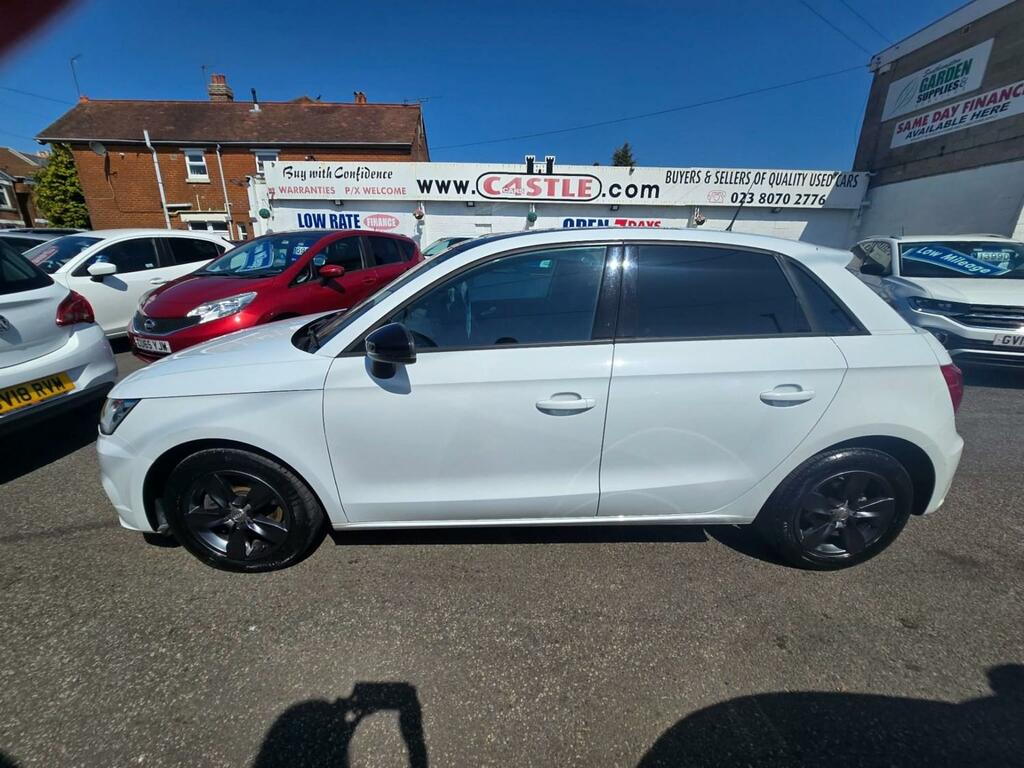 Audi A1 1.6 Tdi Se White #4