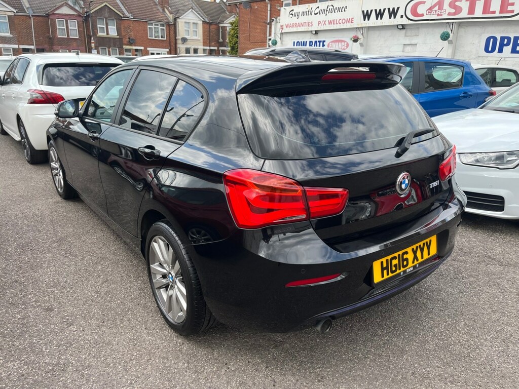 BMW 1 Series 118I 1.5 Sport HG16XYY Black #4