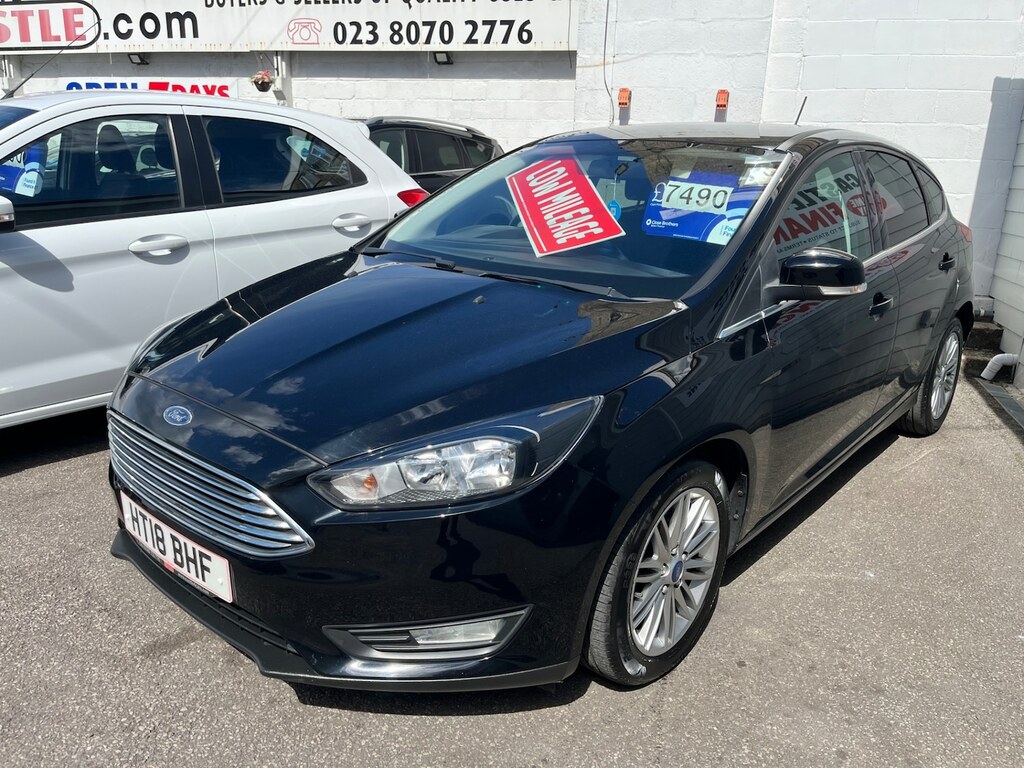 Ford Focus 1.0 Ecoboost 125 Zetec Edition HT18BHF Black #2