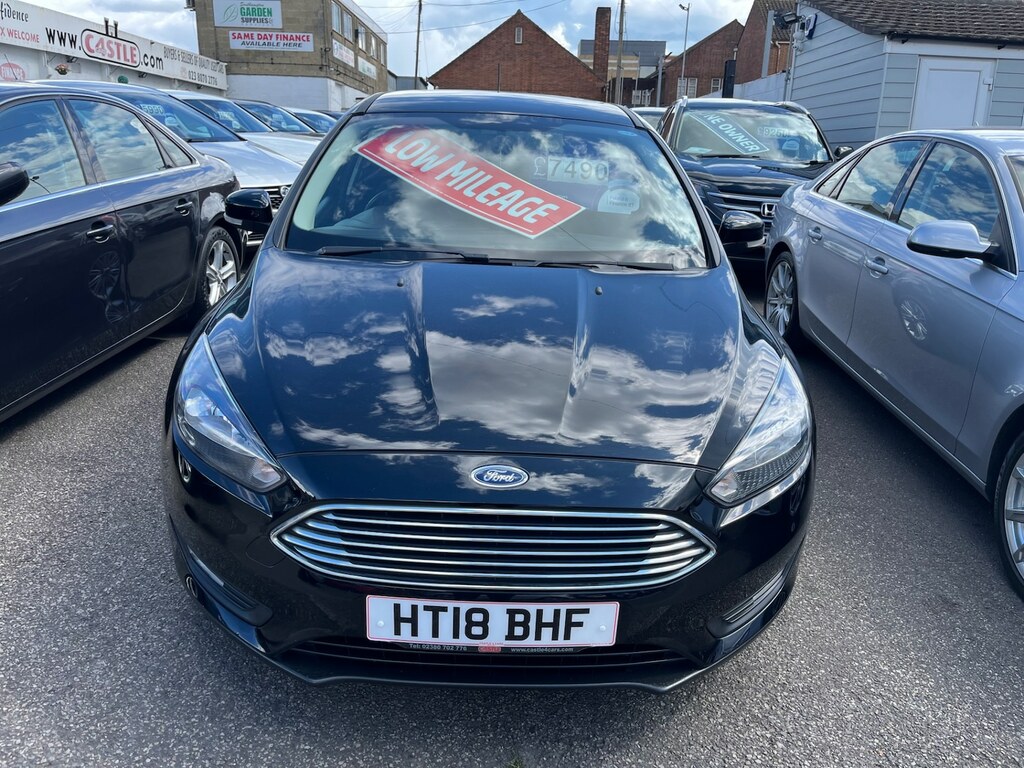 Ford Focus 1.0 Ecoboost 125 Zetec Edition HT18BHF Black #3