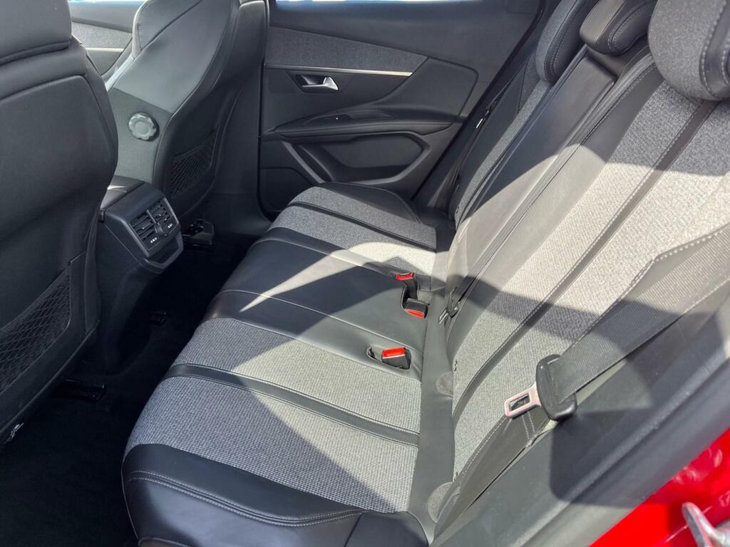 Peugeot 3008 1.2 Puretech Allure Eat6 HW67EVL Red #6