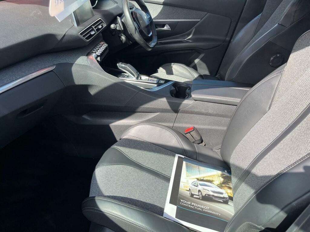 Peugeot 3008 1.2 Puretech Allure Eat6 HW67EVL Red #5