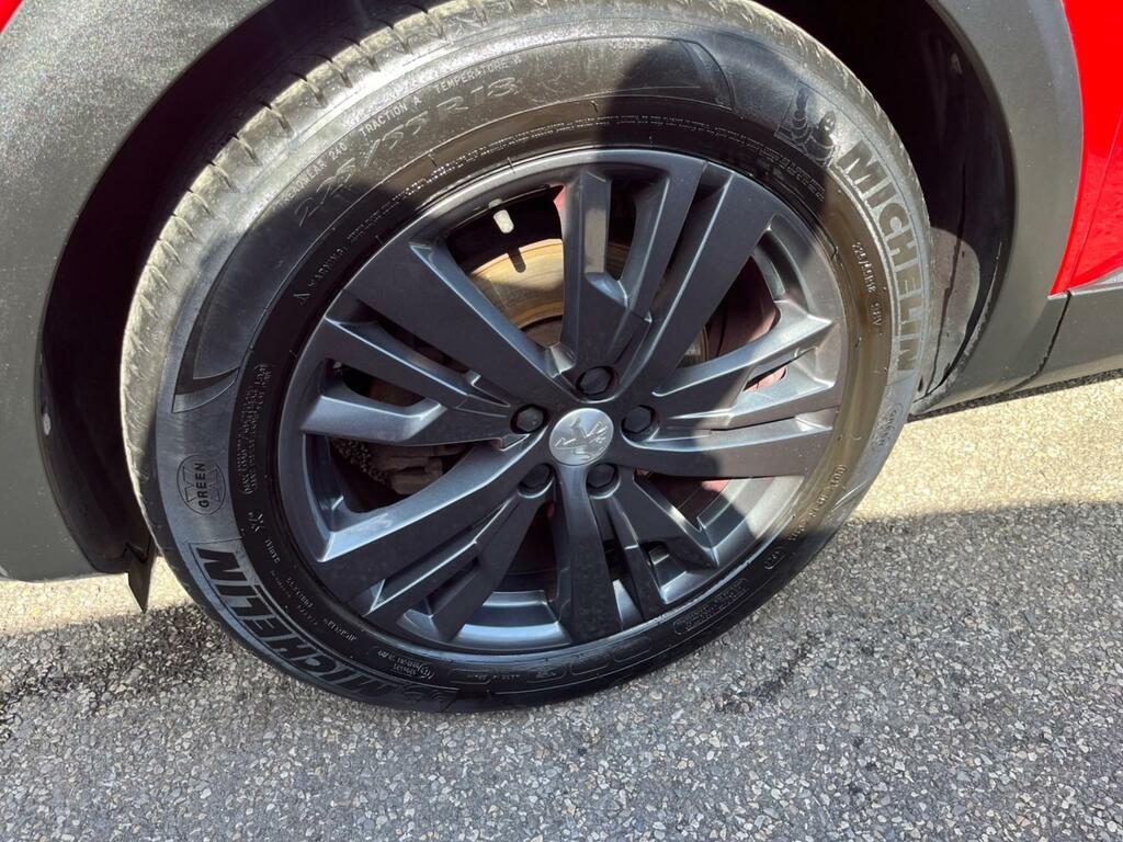 Peugeot 3008 1.2 Puretech Allure Eat6 HW67EVL Red #4