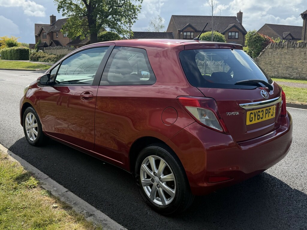 Toyota Yaris 1.3 Dual Vvt-i Tr 201363 GY63PFJ Red #6