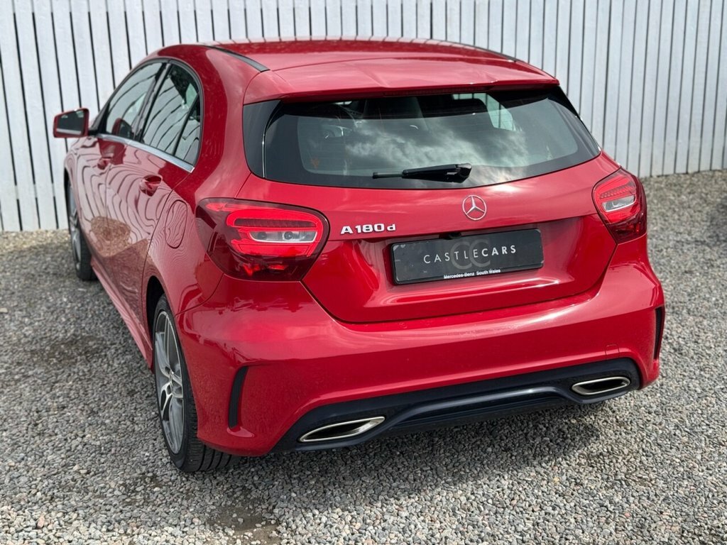 Mercedes-Benz A Class 1.5L Amg Line WR67XEU Red #4