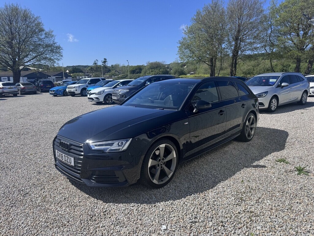 Audi A4 Avant Tfsi Black Edition GV18DZU Black #4