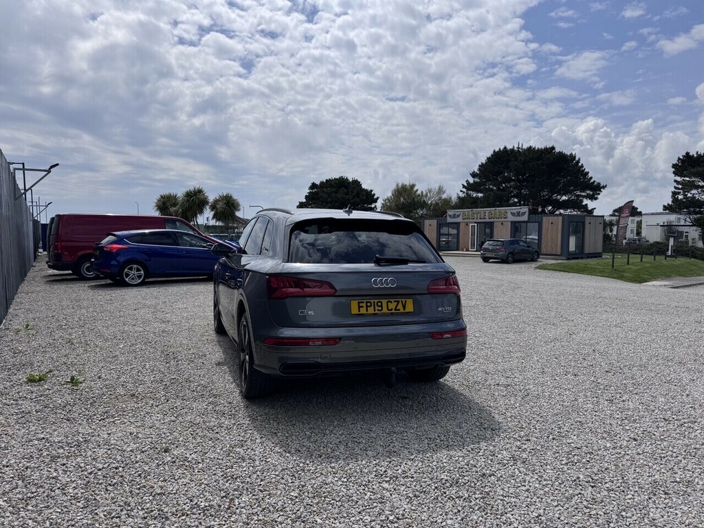 Audi Q5 Tdi Black Edition FP19CZV Grey #4