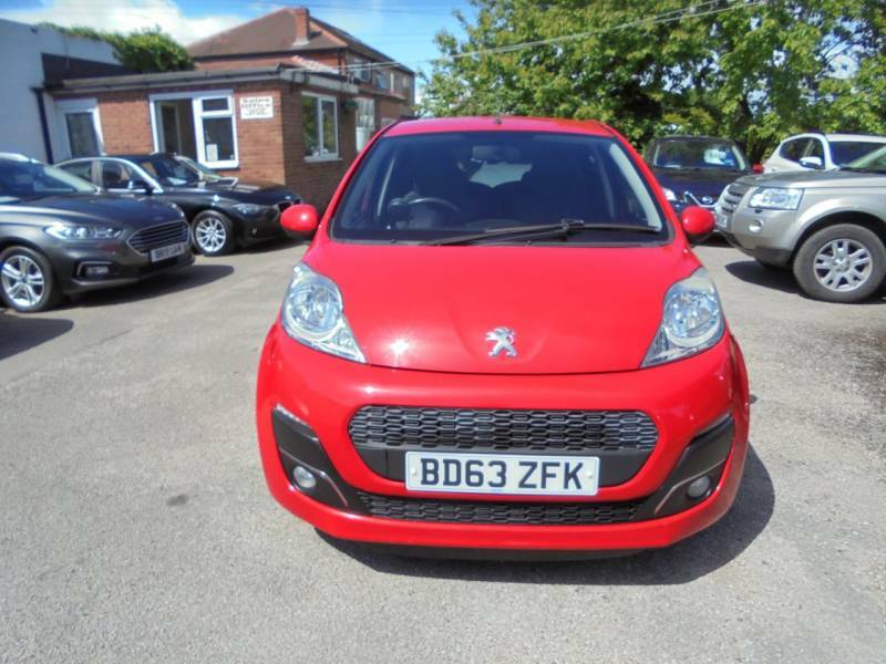 Peugeot 107 1.0 Allure - 2013 63 BD63ZFK Red #2
