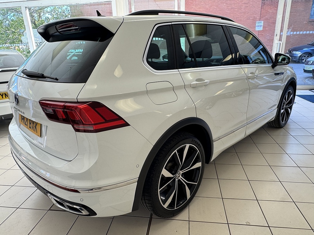 Volkswagen Tiguan Tsi R-line U6420 Ulez VN21BXK White #2