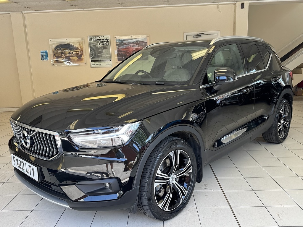 Volvo XC40 H T5 Twin Engine Inscription Pro U6431 Ulez FX20LTY Black #4