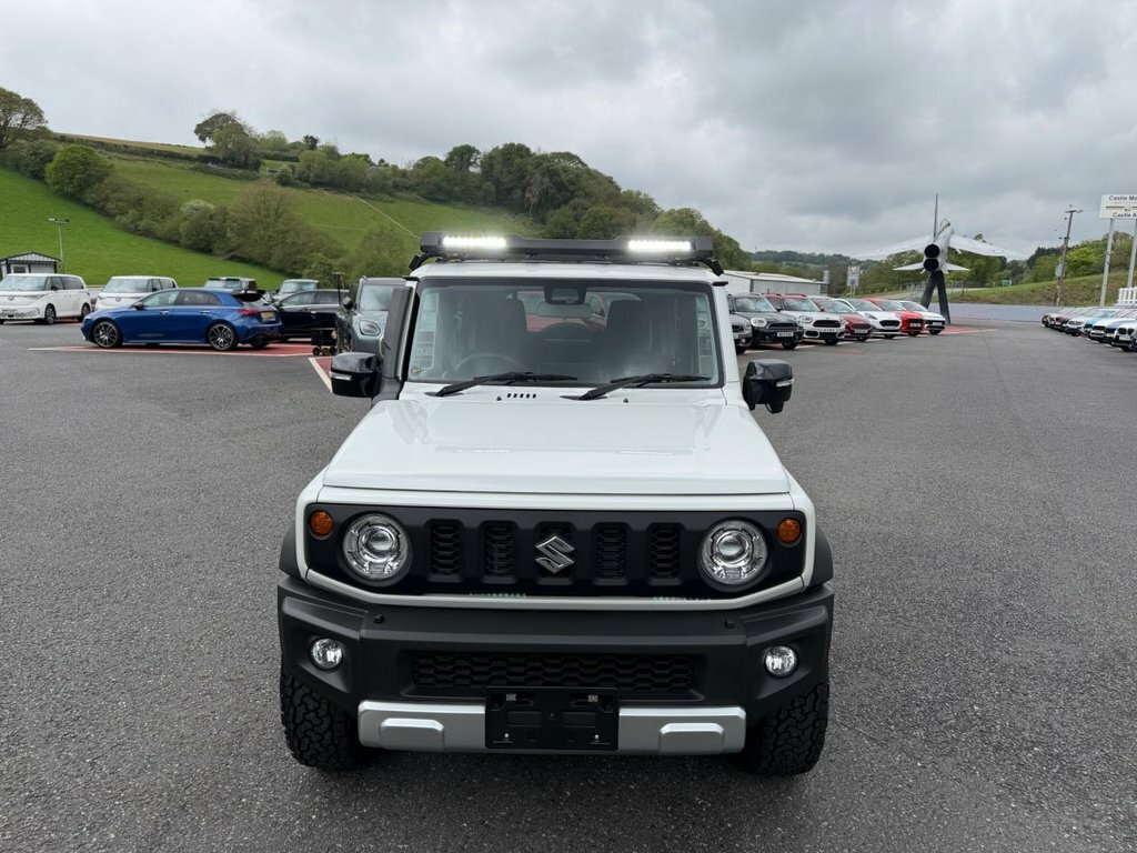 Suzuki Jimny Suv FJ25HCU White #2