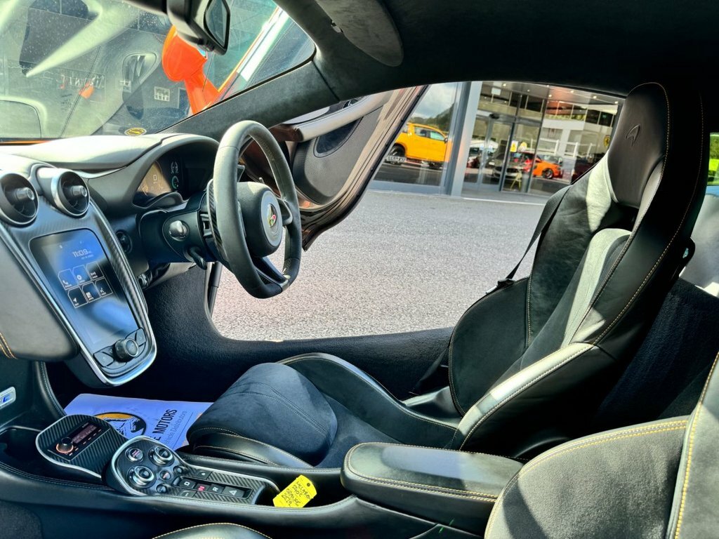 McLaren 540C 3.8T V8 Ssg Black #9