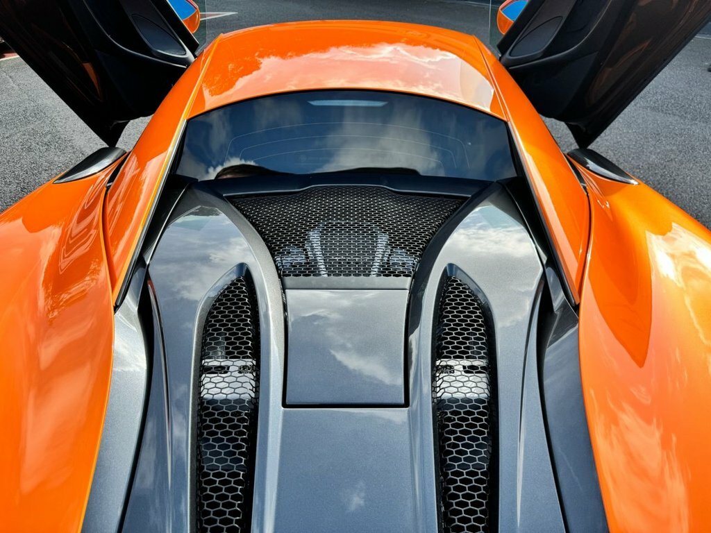 McLaren 540C 3.8T V8 Ssg Black #15
