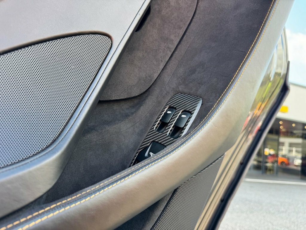 McLaren 540C 3.8T V8 Ssg Black #27