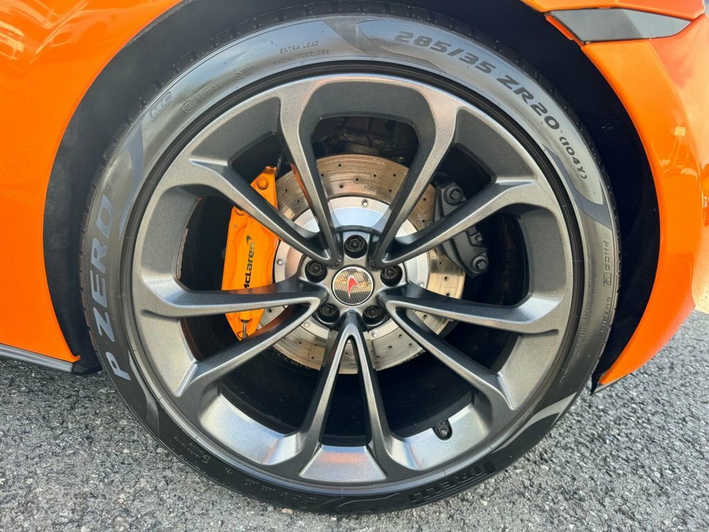 McLaren 540C 3.8T V8 Ssg Black #38