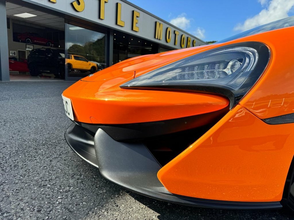 McLaren 540C 3.8T V8 Ssg Black #30