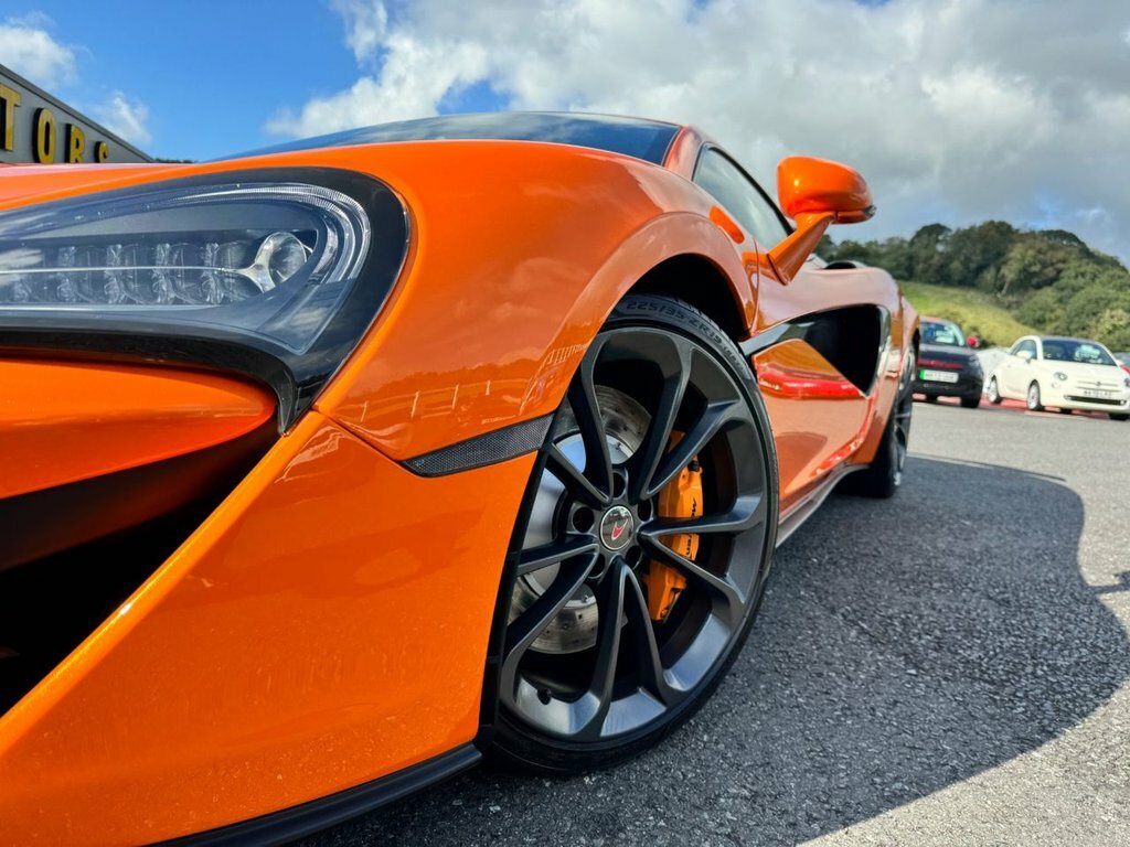 McLaren 540C 3.8T V8 Ssg Black #31