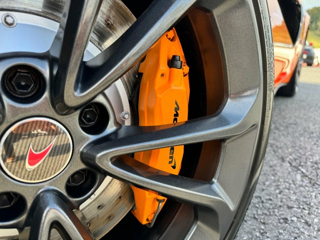 McLaren 540C 3.8T V8 Ssg Black #32