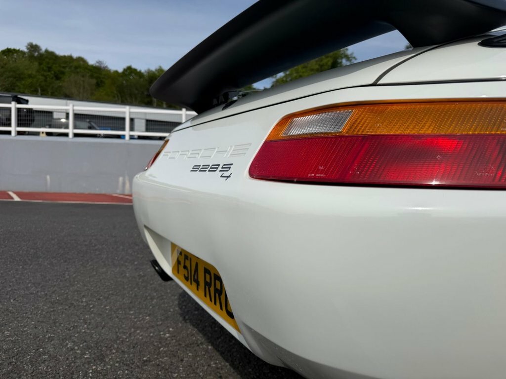 Porsche 928 Green Green #30