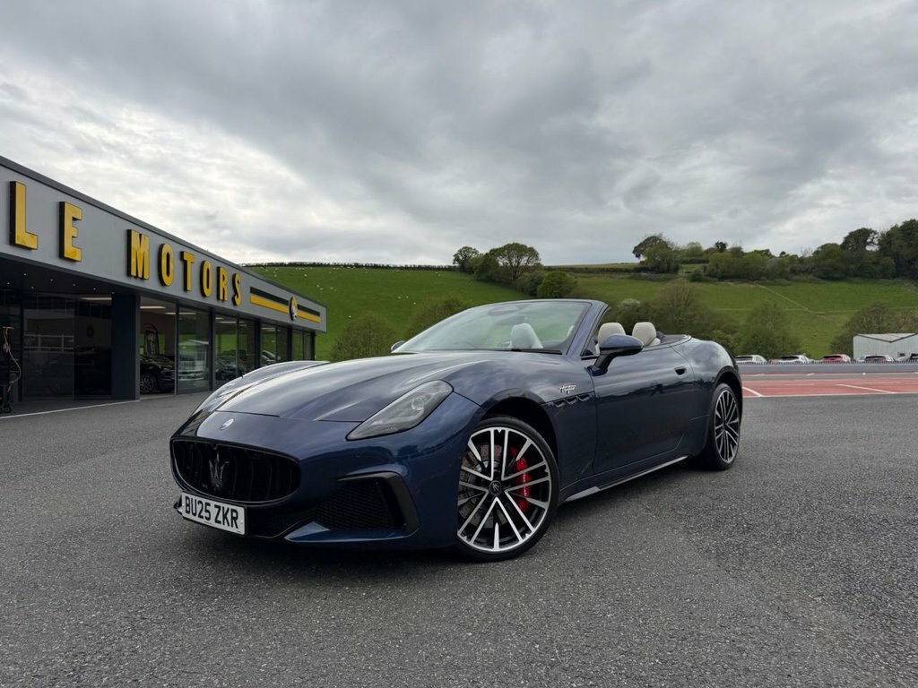 Maserati GranCabrio 3.0 V6 Trofeo Blue #18