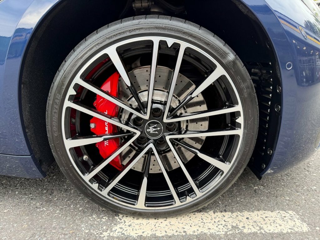Maserati GranCabrio 3.0 V6 Trofeo Blue #10