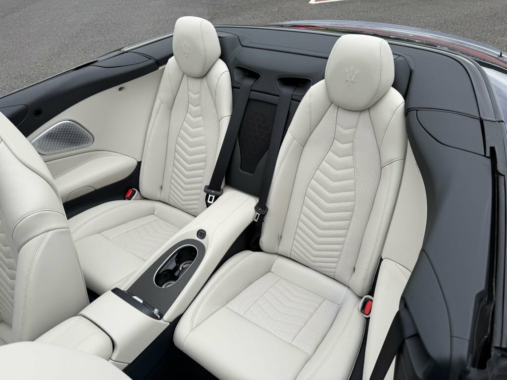 Maserati GranCabrio 3.0 V6 Trofeo Blue #15