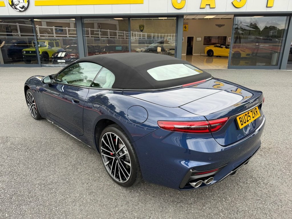 Maserati GranCabrio 3.0 V6 Trofeo Blue #41