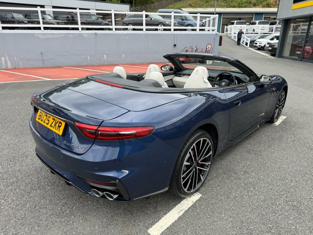 Maserati GranCabrio 3.0 V6 Trofeo Blue #7