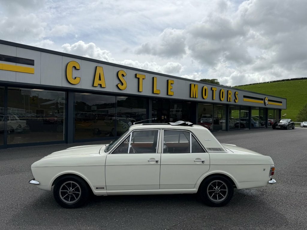 Ford Cortina Saloon White #3
