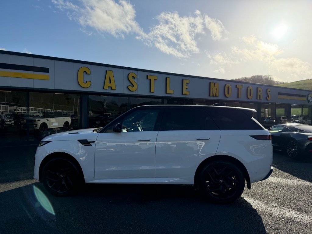 Land Rover Range Rover Sport 3L Dynamic Se WH23KJU White #3