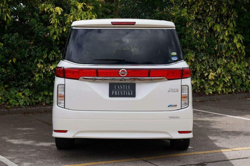 Nissan Elgrand Mpv 2.5 Highway Star 8 Seats 201161 NY61LFO White #5