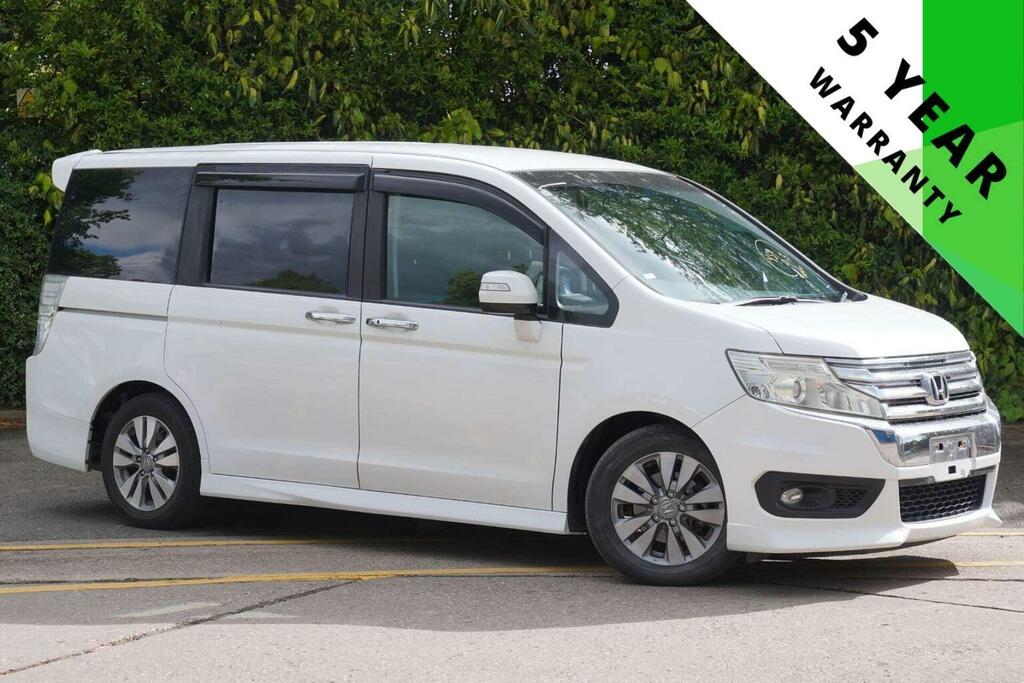Honda StepWagon Mpv 2.0 Spada Z 7 Seats 201313 White