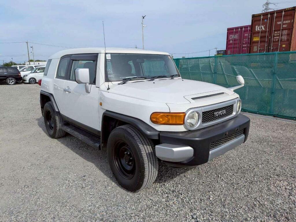 Toyota FJ Cruiser Mpv 4.0 V6 4Wd 201261 White