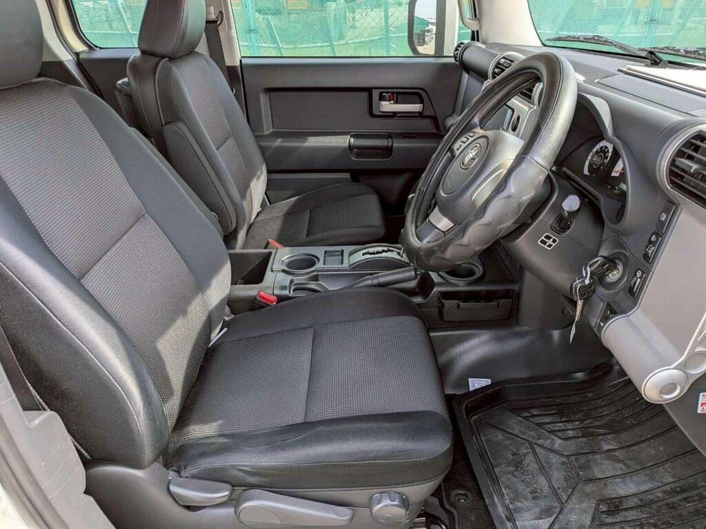 Toyota FJ Cruiser Mpv 4.0 V6 4Wd 201261 White #6