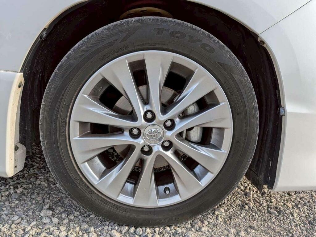 Toyota Alphard Mpv 3.5 S Prime Selection 2 Type Gold 2 4Wd 7 White #5