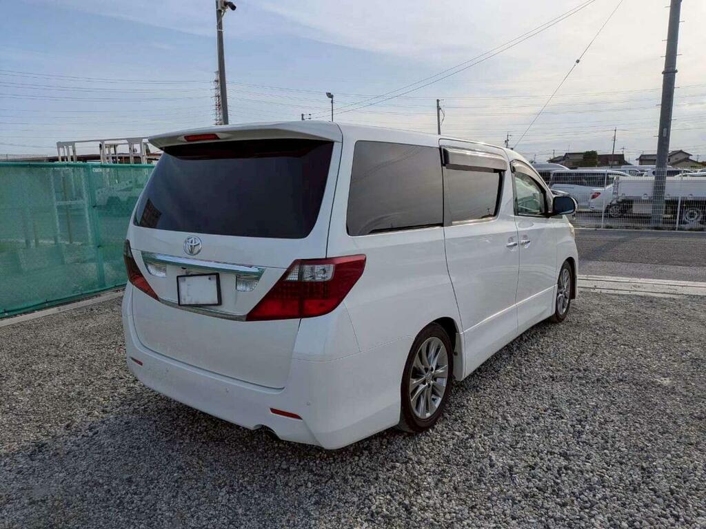 Toyota Alphard Mpv 3.5 S Prime Selection 2 Type Gold 2 4Wd 7 White #2