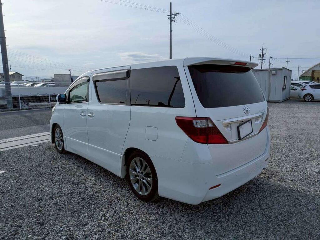 Toyota Alphard Mpv 3.5 S Prime Selection 2 Type Gold 2 4Wd 7 White #3