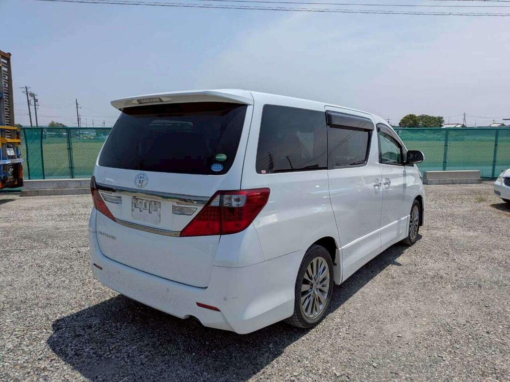 Toyota Alphard Mpv 2.4 Type Gold 7 Seats 201363 White #2