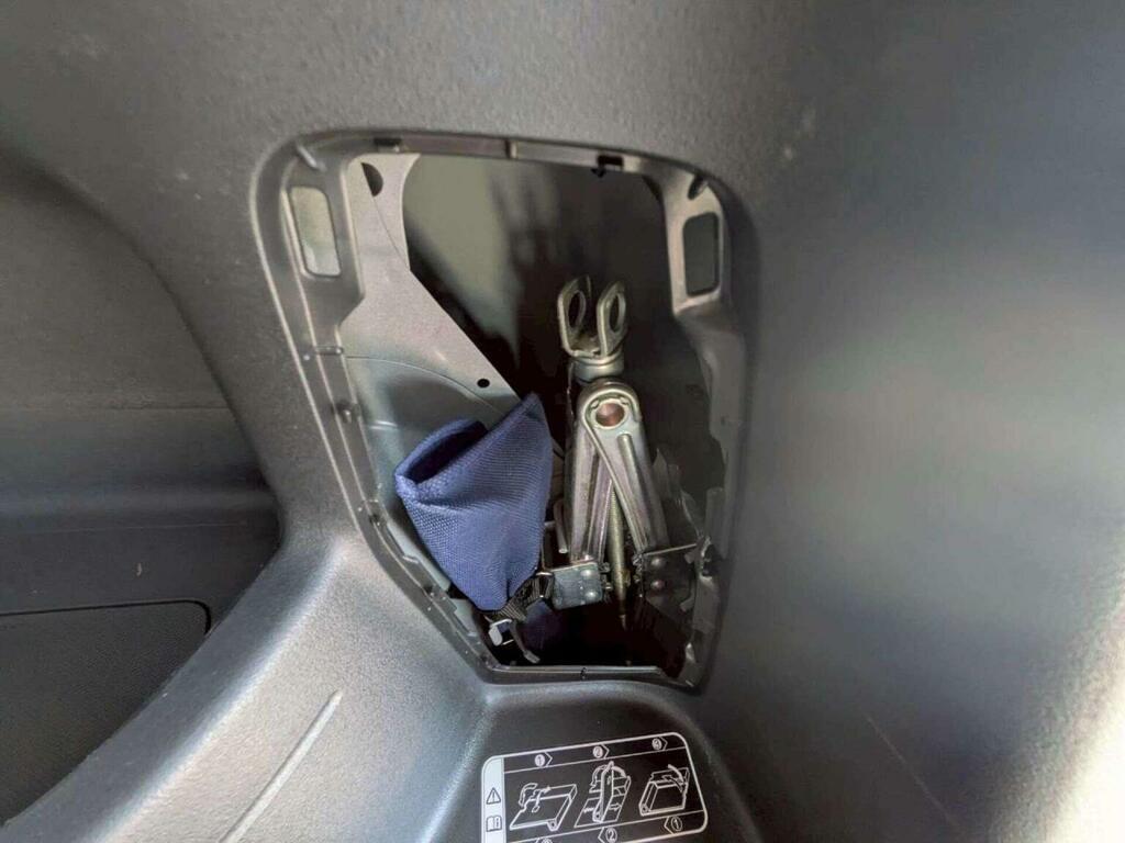 Honda Freed Mpv Mobility Ramp 1.5 Ulez Free 201313 Blue #11