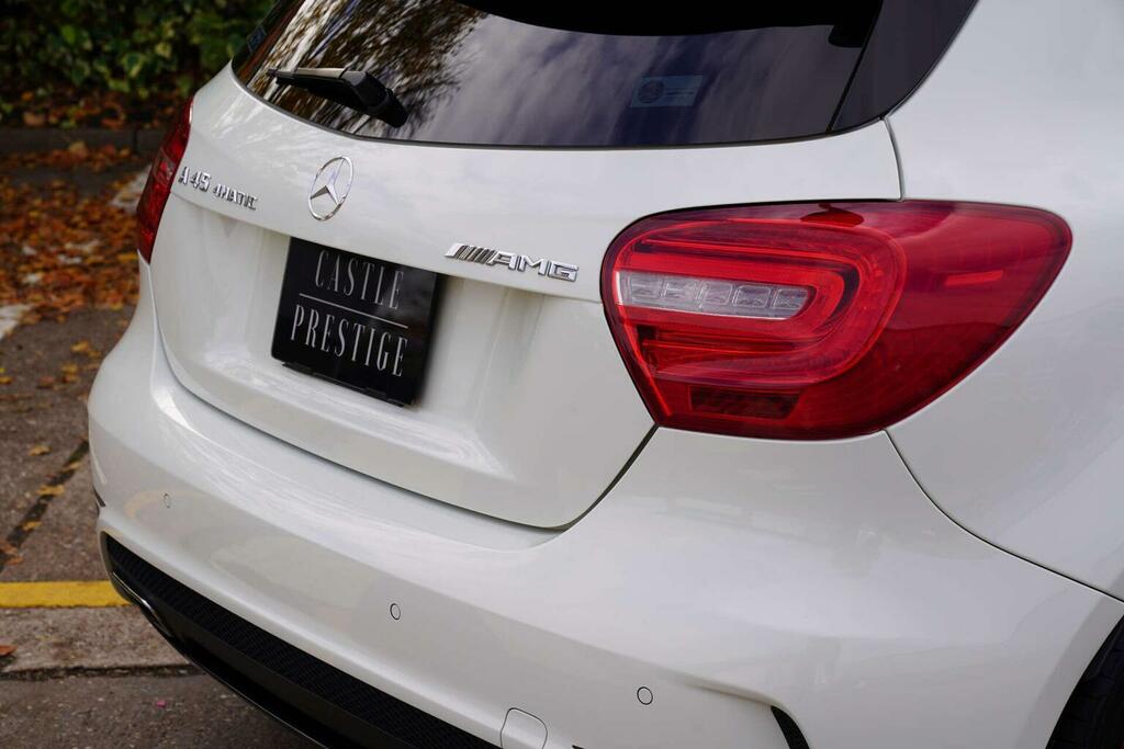 Mercedes-Benz A Class Hatchback 2.0 A45 Amg Edition One 4-Matic 201 White #4