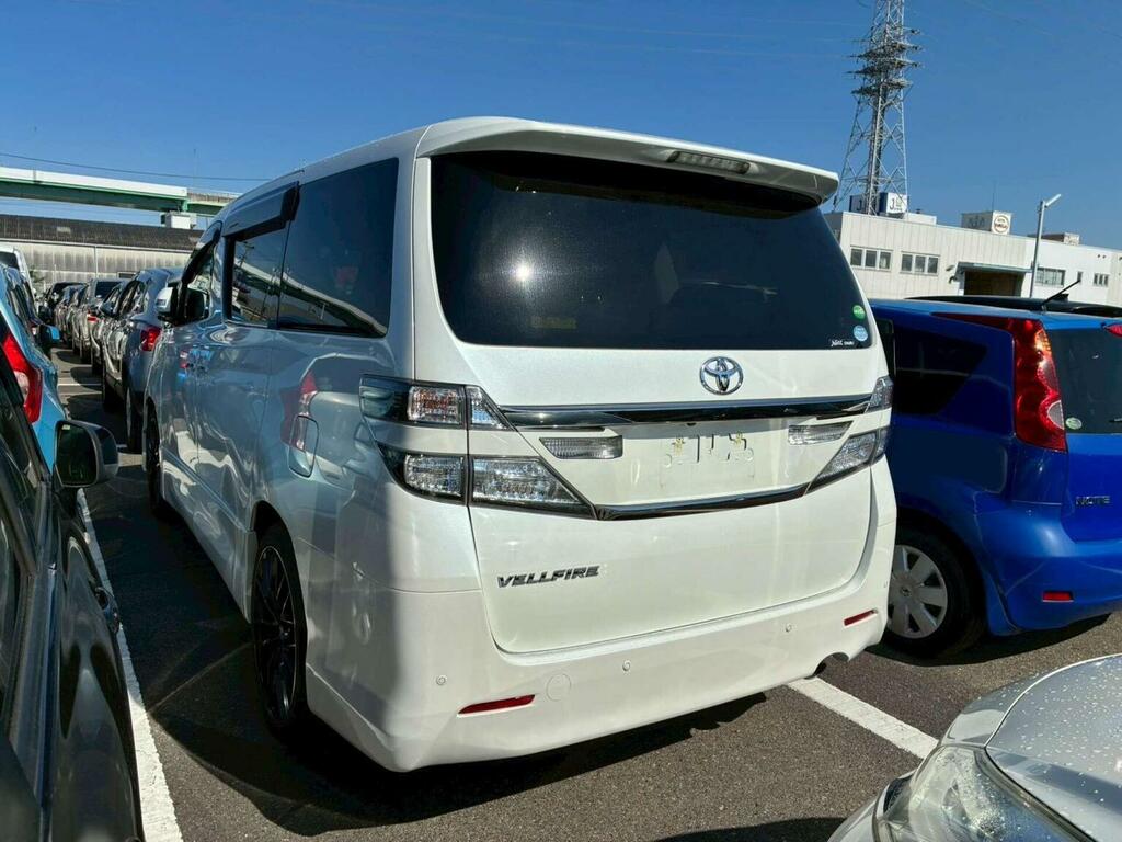 Toyota Vellfire Mpv 2.4 Z 7 Seats 201313 IMP801 White #3