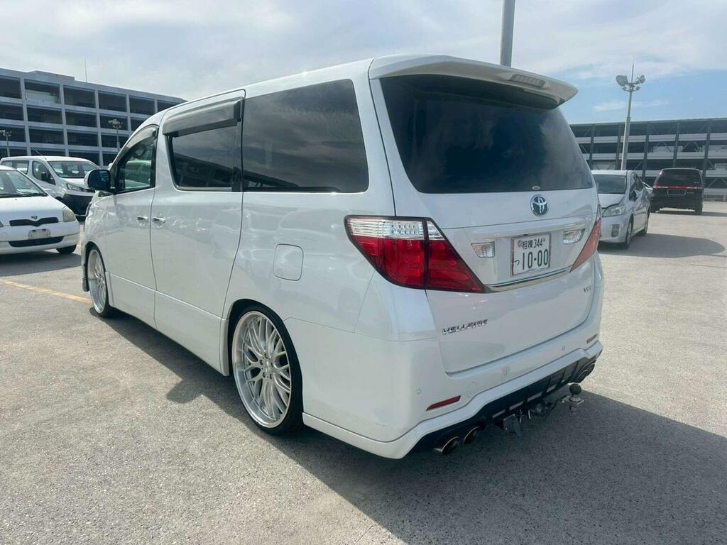 Toyota Vellfire #5