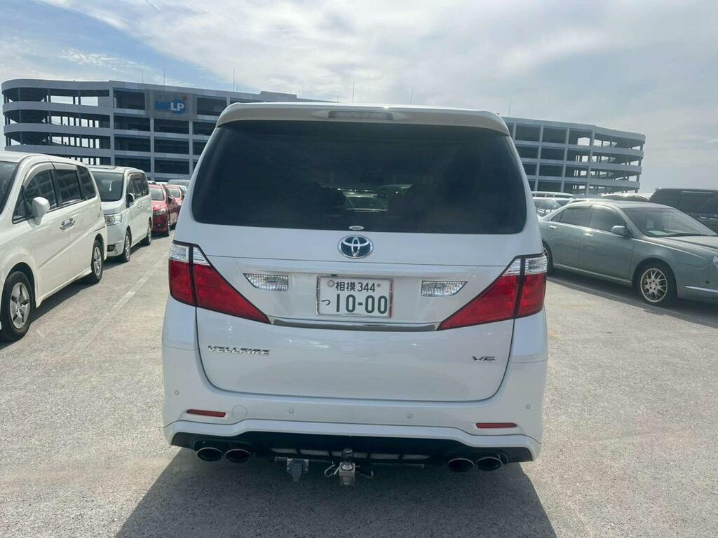 Toyota Vellfire #4