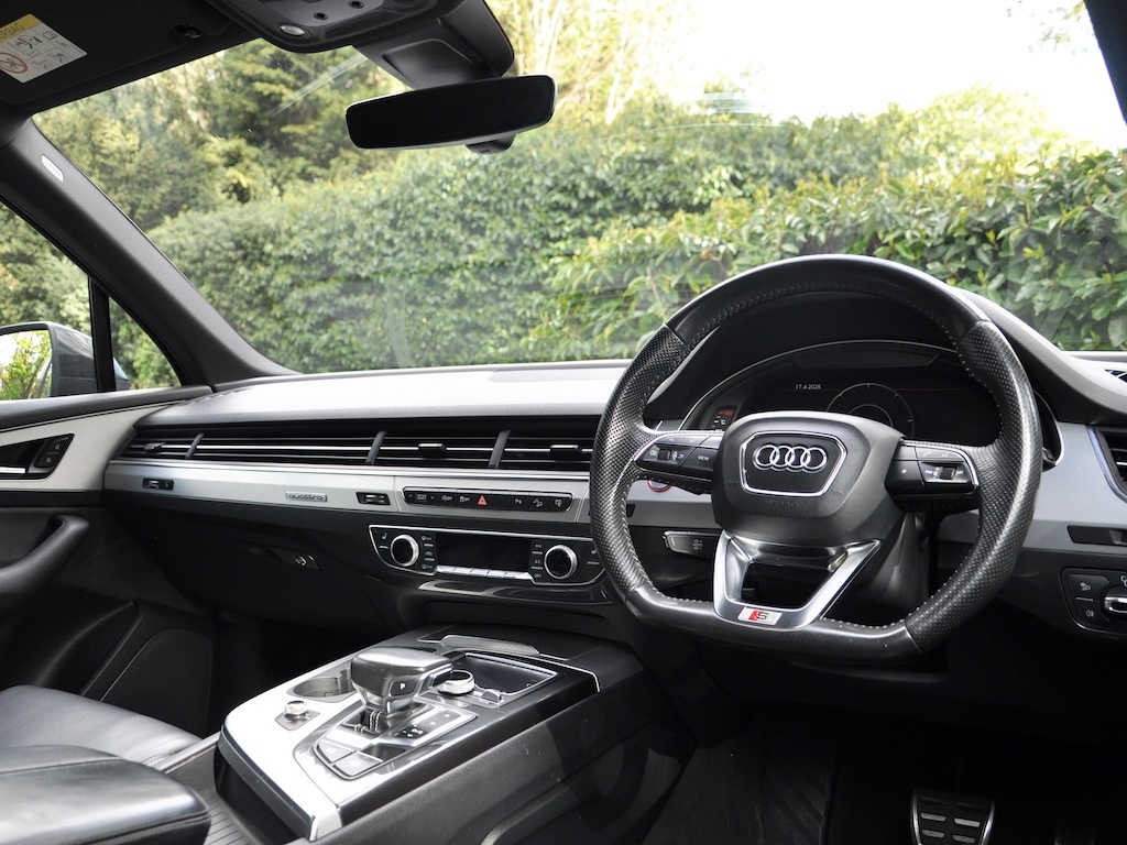 Audi SQ7 4.0 Sq7 Tdi Quattro Suv KR17UHW Black #2