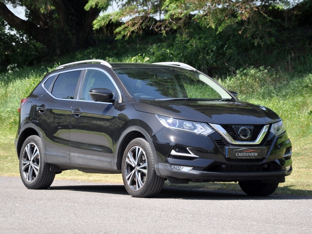 Nissan Qashqai 1.2 Qashqai N-connecta Dig-t Suv Black