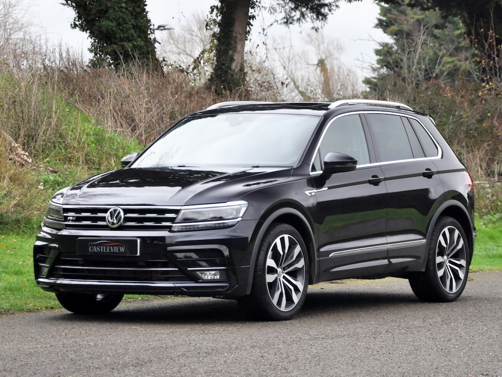 Volkswagen Tiguan 2.0 Tiguan R-line Tsi Bluemotion Technology 4Motio Black