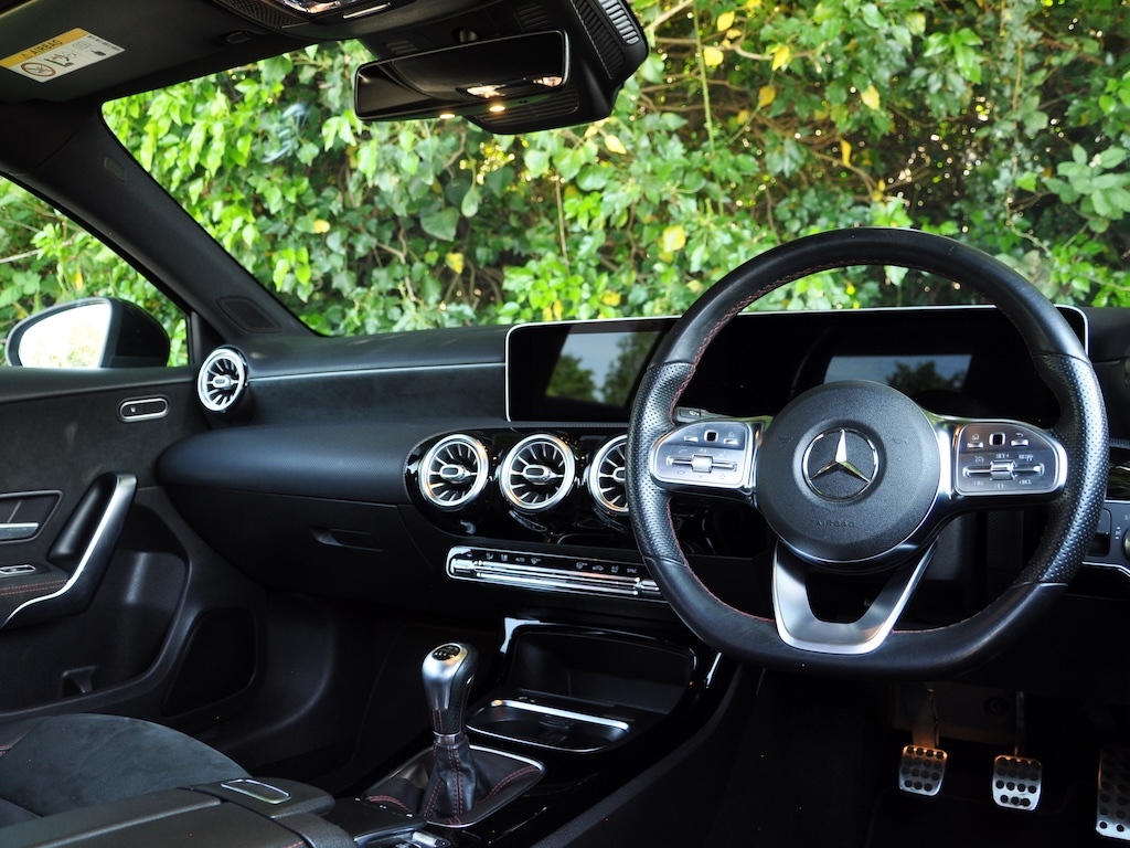 Mercedes-Benz A Class 1.3 A 200 Amg Line Premium Hatchback LS69DTF Black #2
