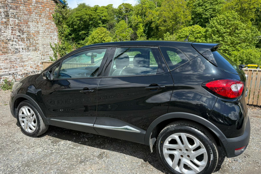 Renault Captur Suv DA16DZX Black #3
